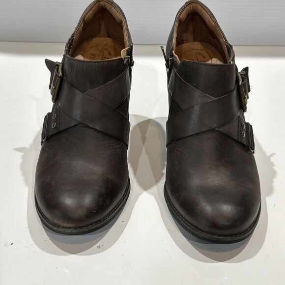 Clarks Indigo Brownish Gray Leather Moto Booties Heeled Ankle Boots Zip Women 9 - Picture 3 of 14